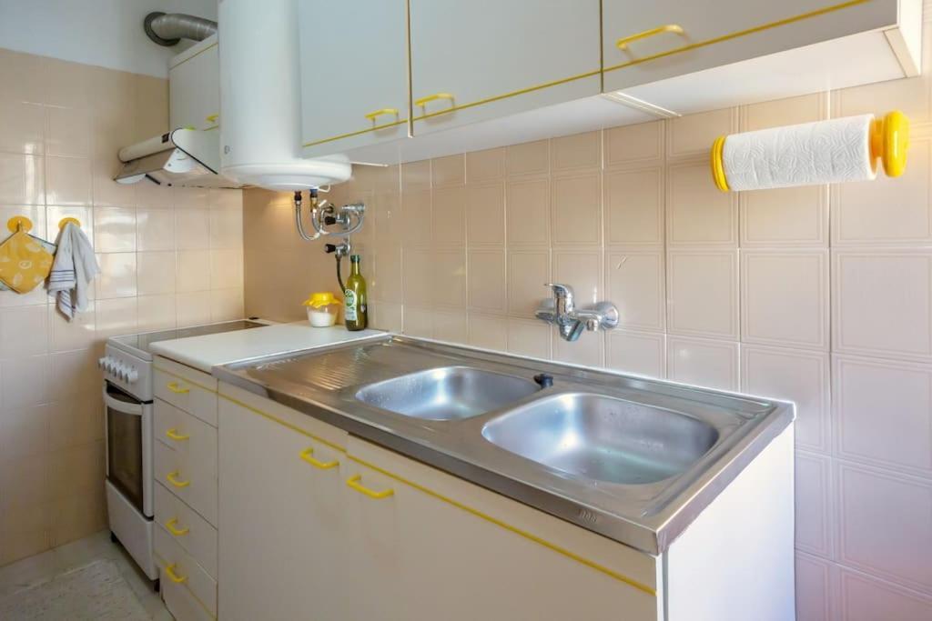 Cozy Apartment Near The Beach ปอร์ติเมา ภายนอก รูปภาพ